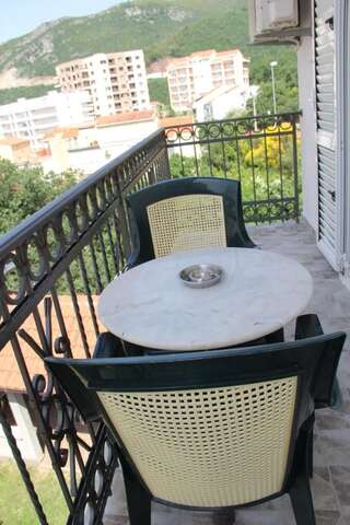 Апартаменты Mitko Apartments Будва Апартаменты с общей ванной комнатой-14